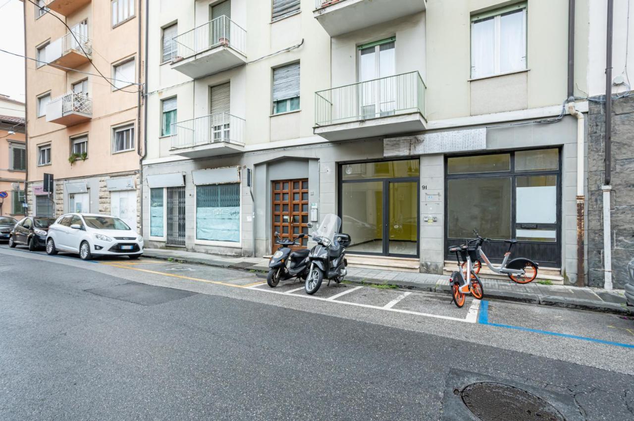 Yellowsunny Apartment With Two Balconies Pisa Bagian luar foto