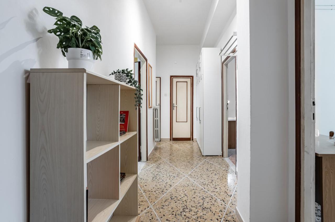 Yellowsunny Apartment With Two Balconies Pisa Bagian luar foto